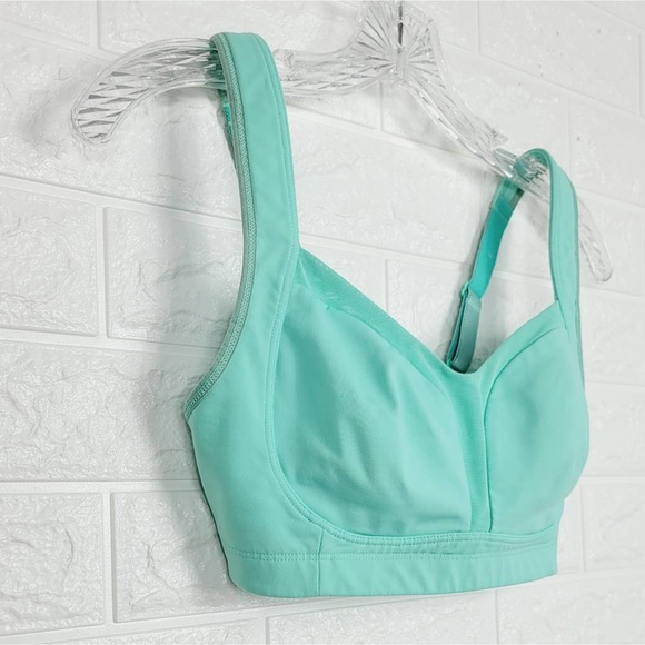 Lululemon Ta Ta Tamer Bra | Opal | 34D - Picture 8 of 11